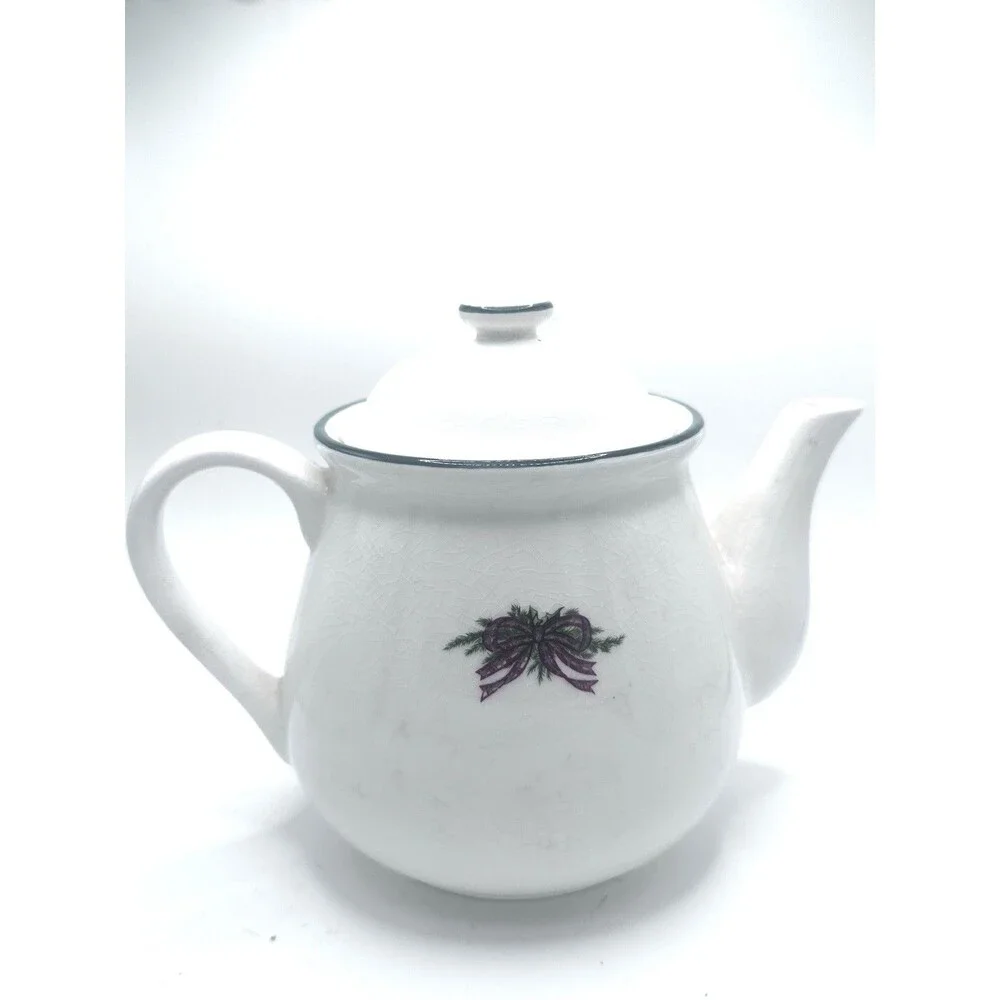 Vintage O’Tannenbaum Teapot The Cellar MPD 1992 Japan Christmas Crazing